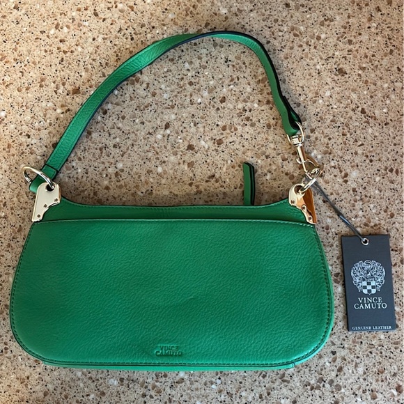 Vince Camuto Handbags - Kelly Green Vince Camuto Shoulder Bag